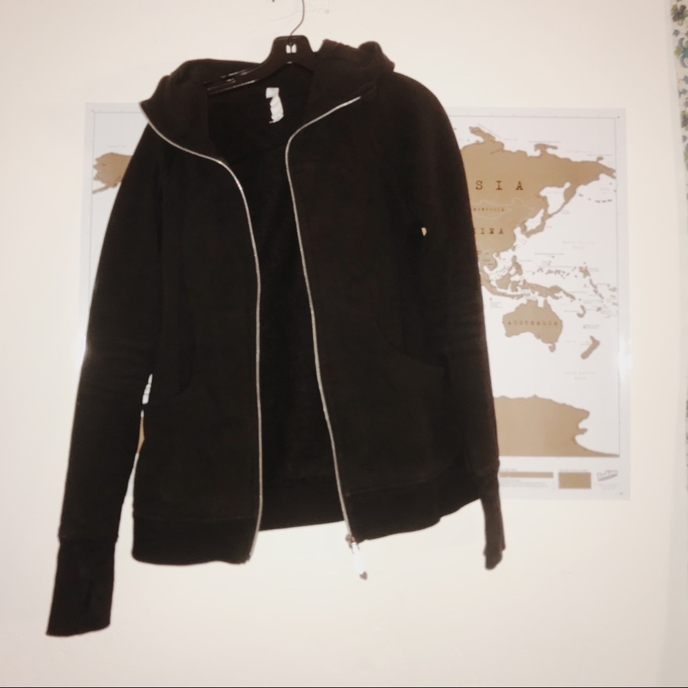 LULULEMON JACKET